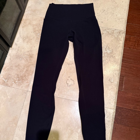 Lululemon black align leggings.  Preowned.  Size 4 - Picture 1 of 7